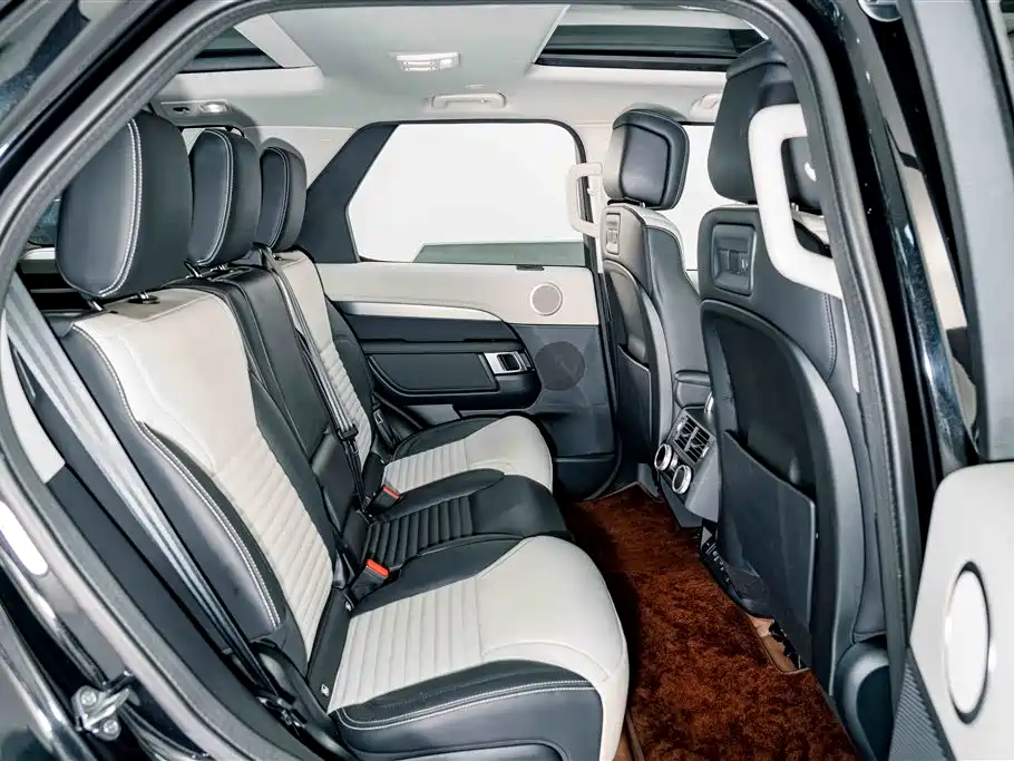 Land Rover Discovery 2021 — фото 23