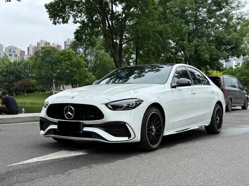 Mercedes-Benz C-Class 2022