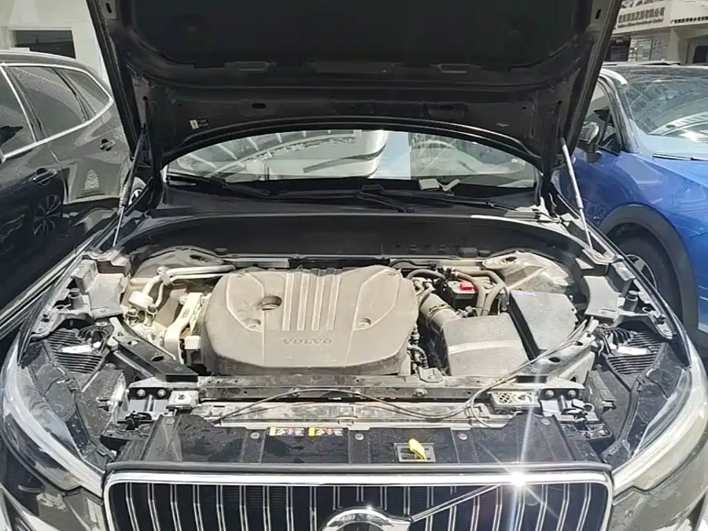 Volvo XC60 2024 — фото 20
