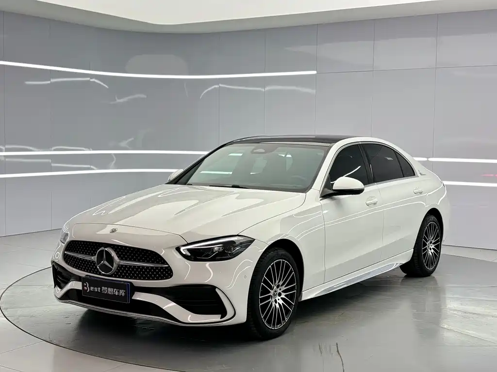 Mercedes-Benz C-Class 2025 — фото 1