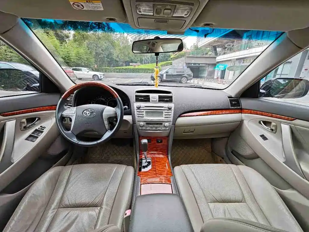 Toyota Camry 2007 — фото 14