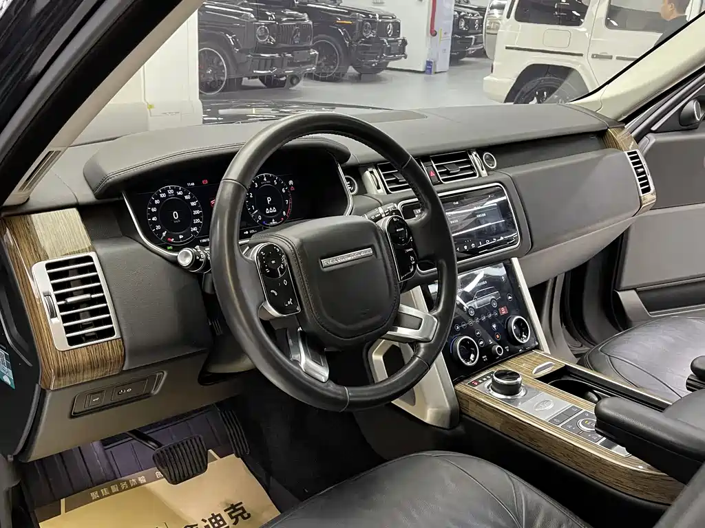 Land Rover Range Rover 2019 — фото 13