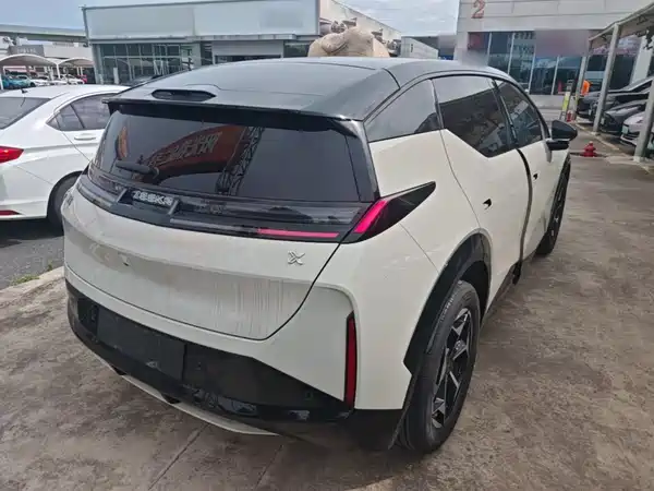 Zeekr X 2024