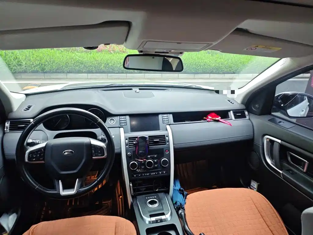 Land Rover Discovery Sport 2019 — фото 9