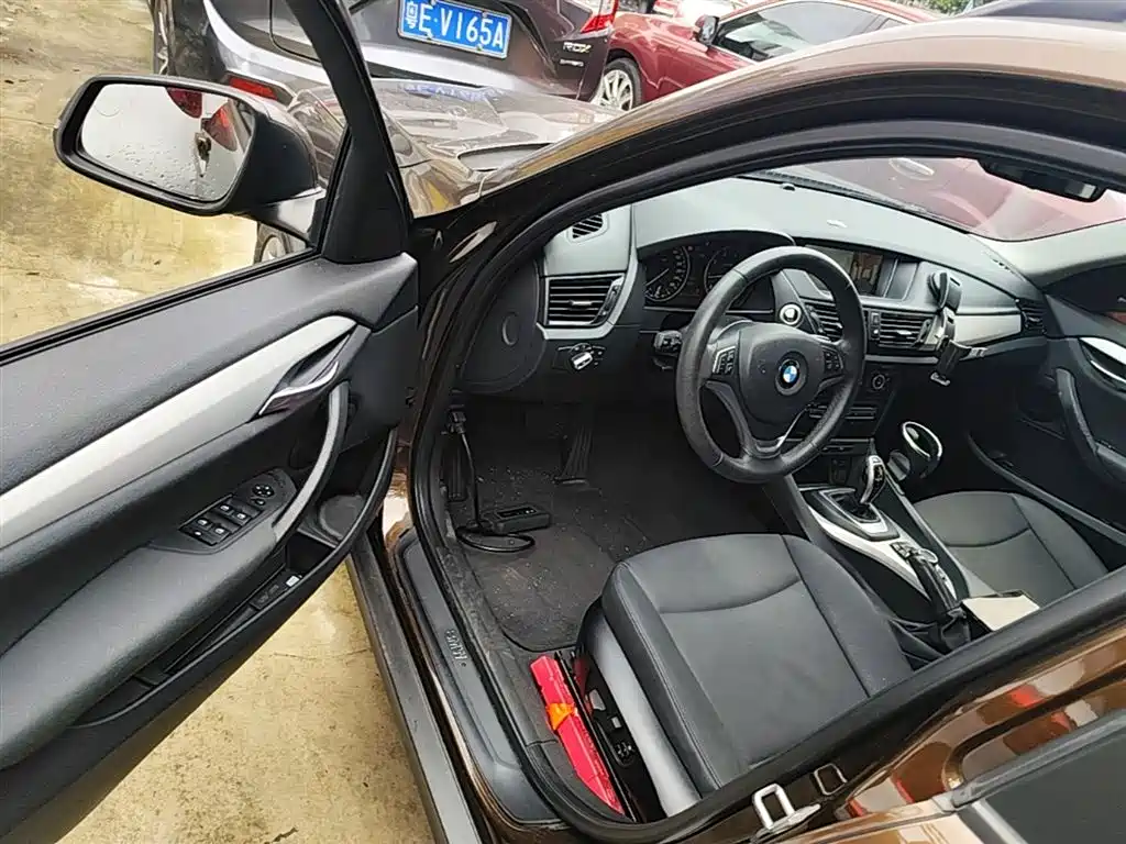BMW X1 2014 — фото 16