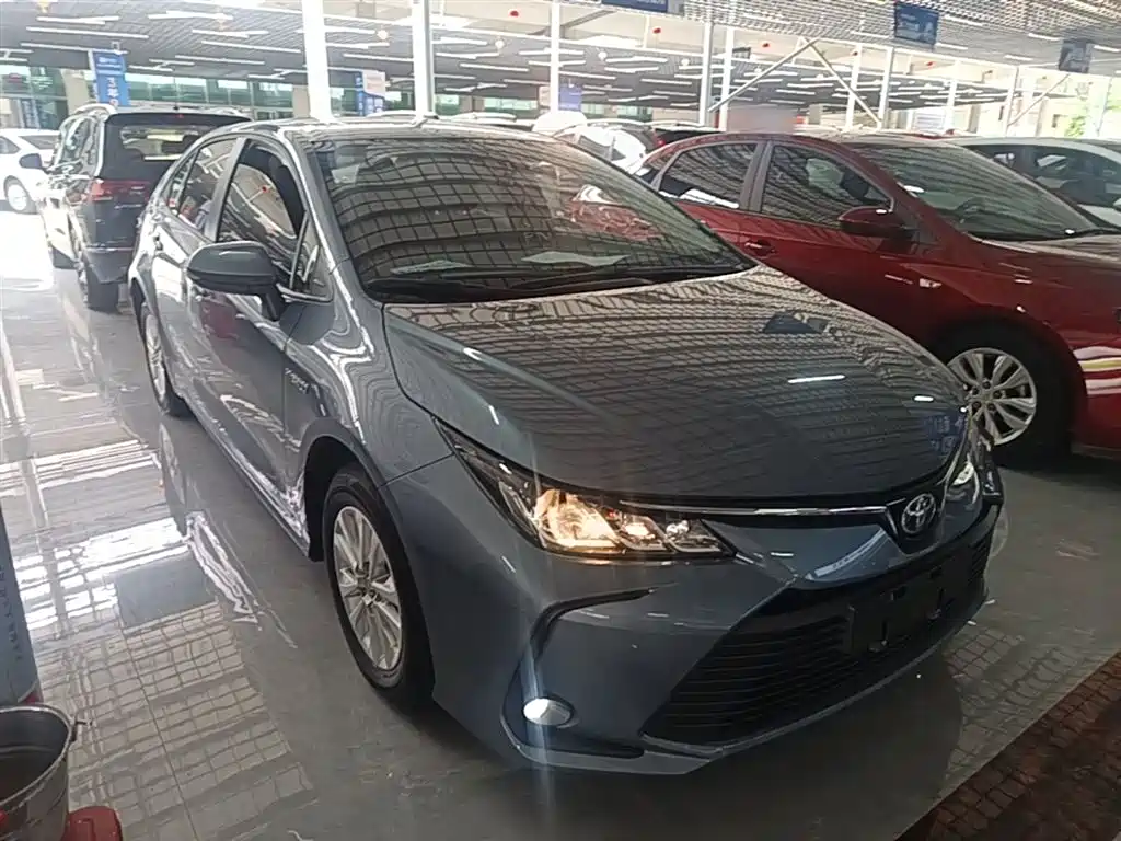 Toyota Corolla 2022 — фото 4
