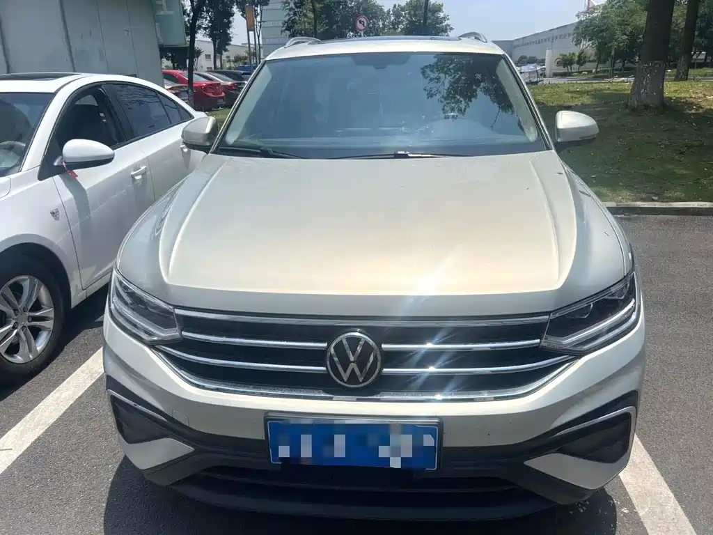 Volkswagen Tiguan L 2022
