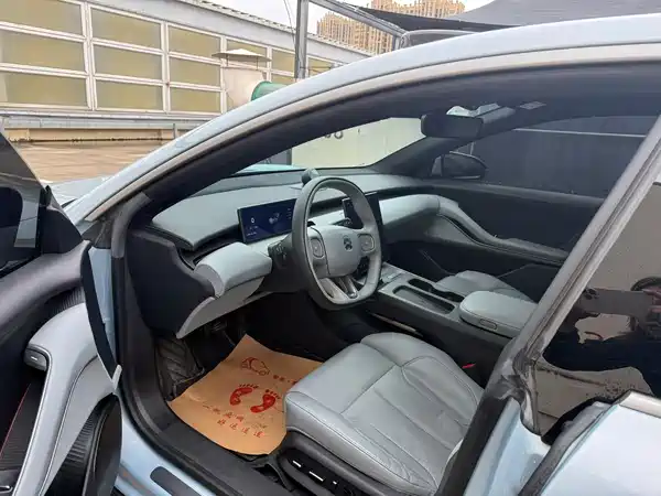 NIO ET5 2022