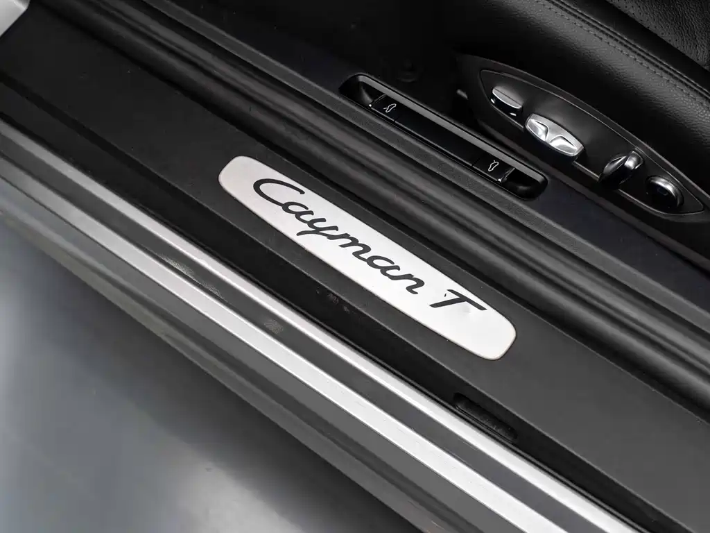 Porsche Cayman 2021 — фото 17