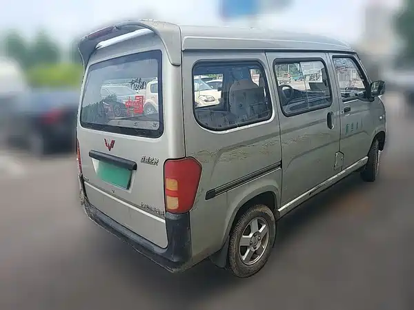Wuling Sunshine 2015
