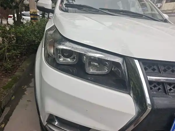BAIC Huansu S3 2016