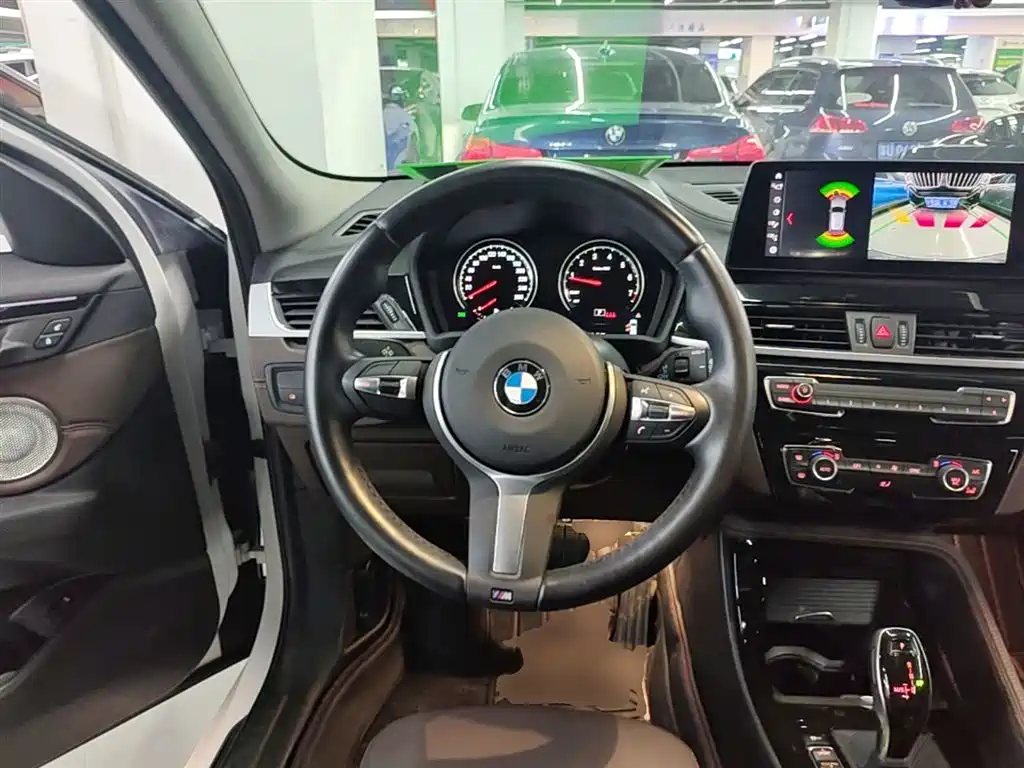 BMW X2 2023 — фото 11