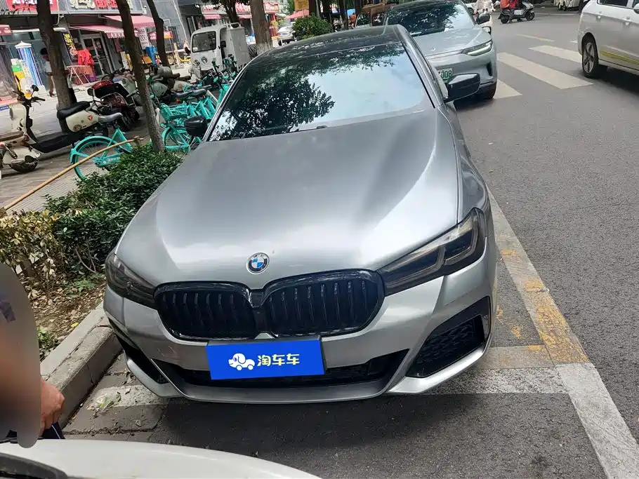 BMW 5 Series 2022