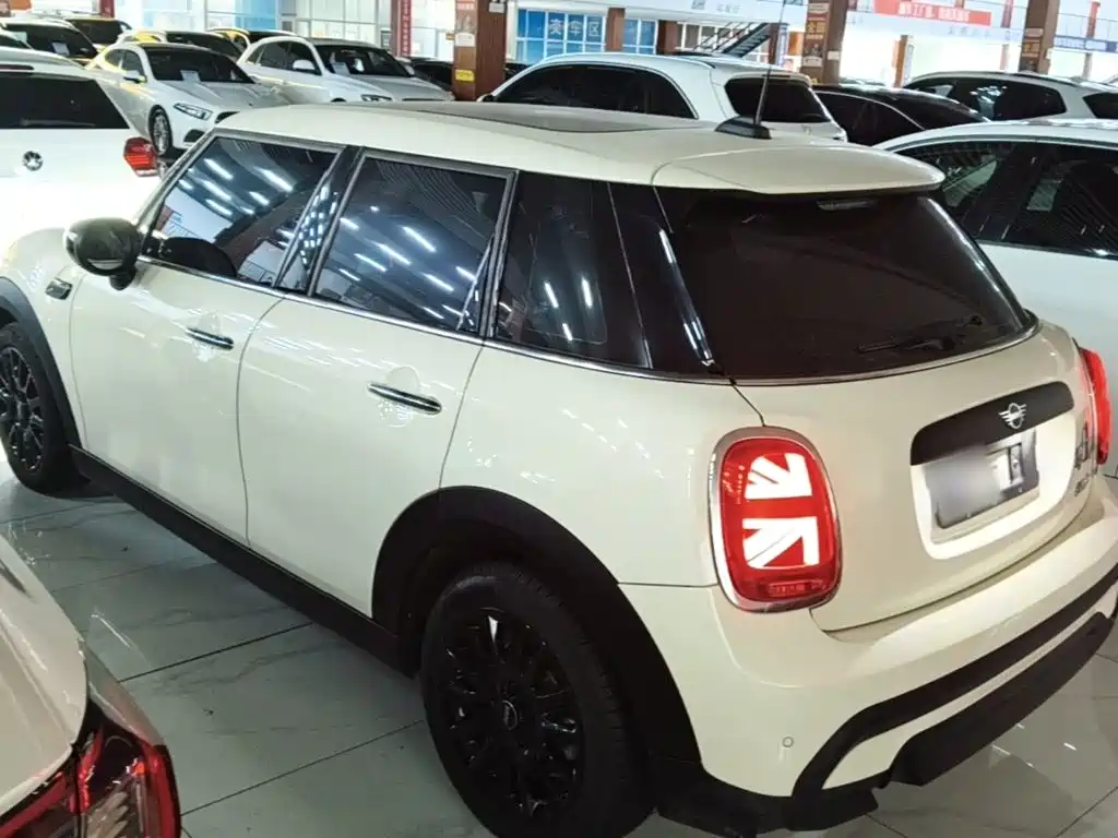 MINI MINI 2021