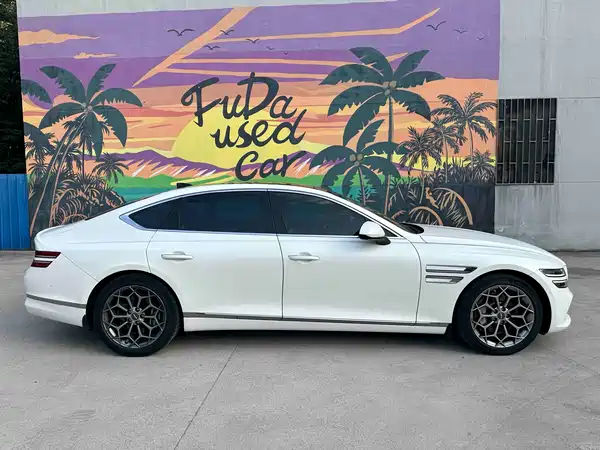 Genesis G80 2023