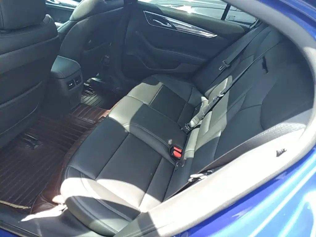 Cadillac CT5 2020 — фото 13