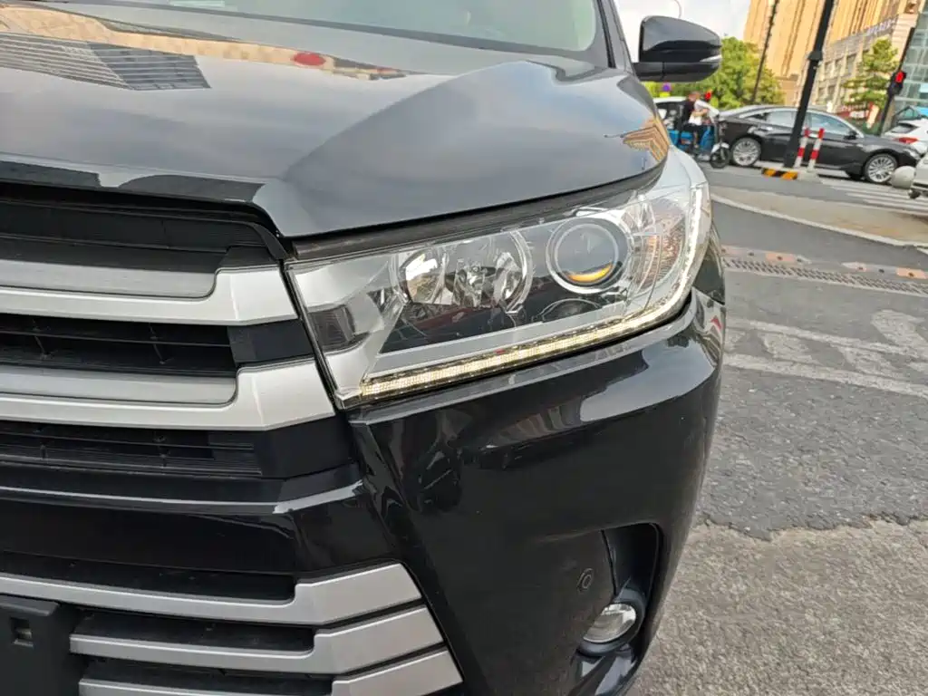 Toyota Highlander 2019 — фото 18