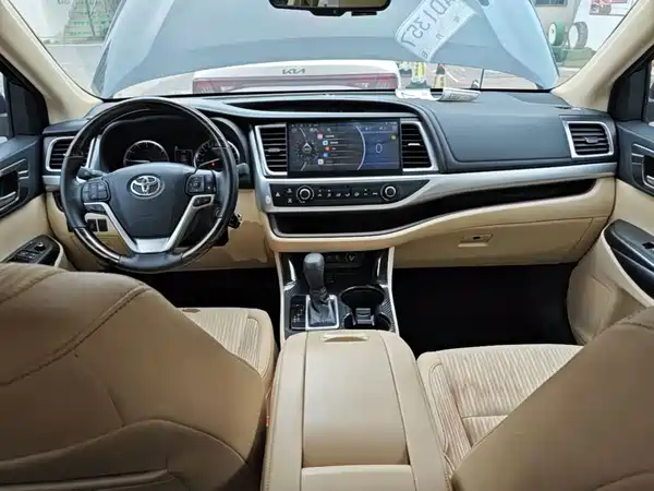 Toyota Highlander 2019