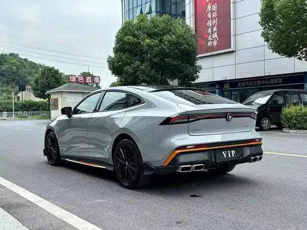 Changan UNI-V 2024