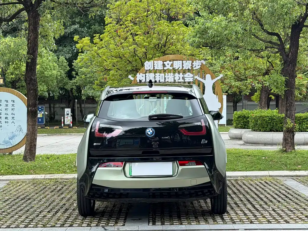 BMW i3 2017 — фото 19