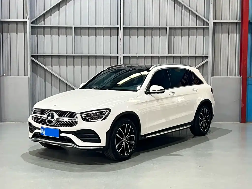 Mercedes-Benz GLC 2022 — фото 1