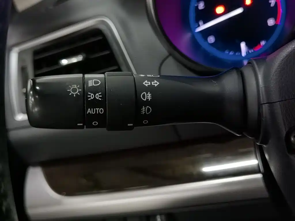 Subaru Outback 2017 — фото 21