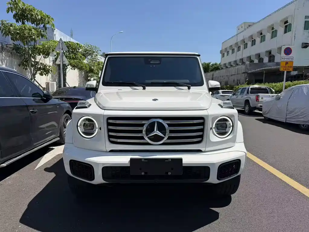 Mercedes-Benz G-Class 2025