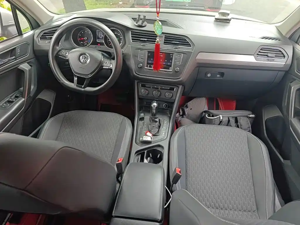 Volkswagen Tiguan L 2018 — фото 10