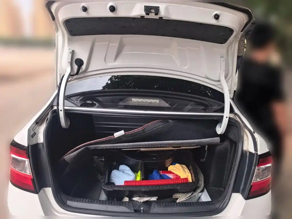 Skoda Rapid 2018 — фото 15