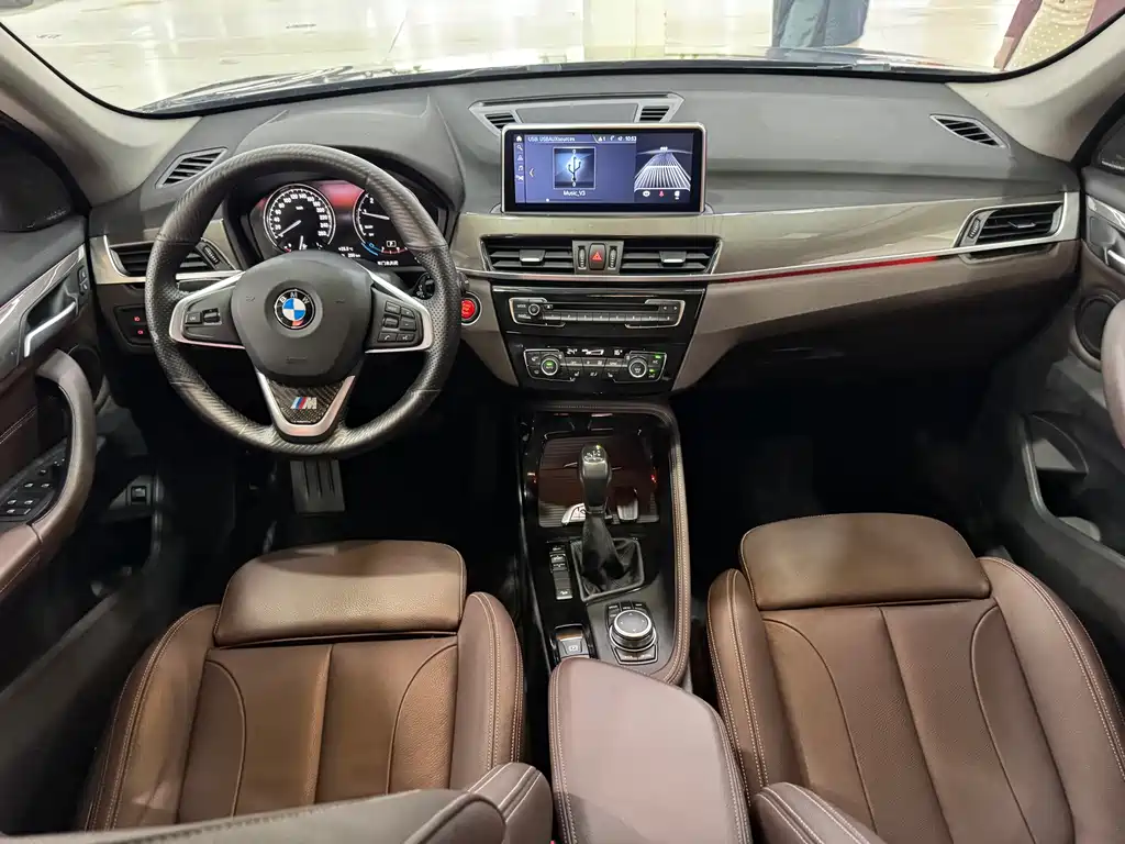 BMW X1 2018 — фото 9