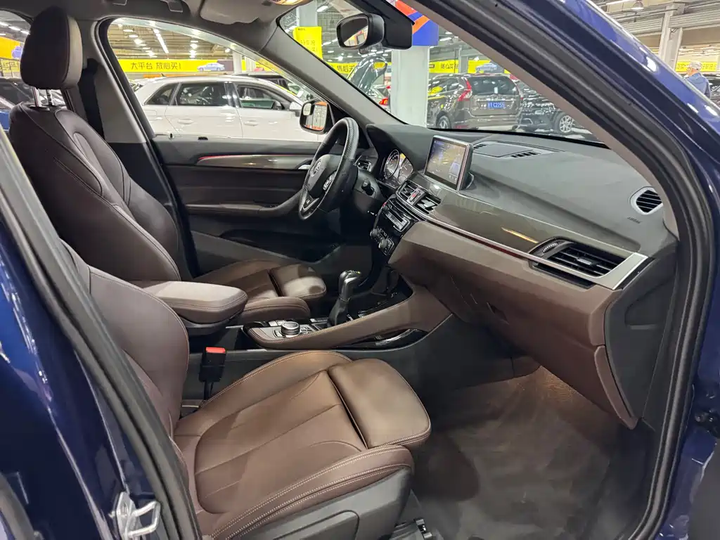 BMW X1 2018 — фото 10