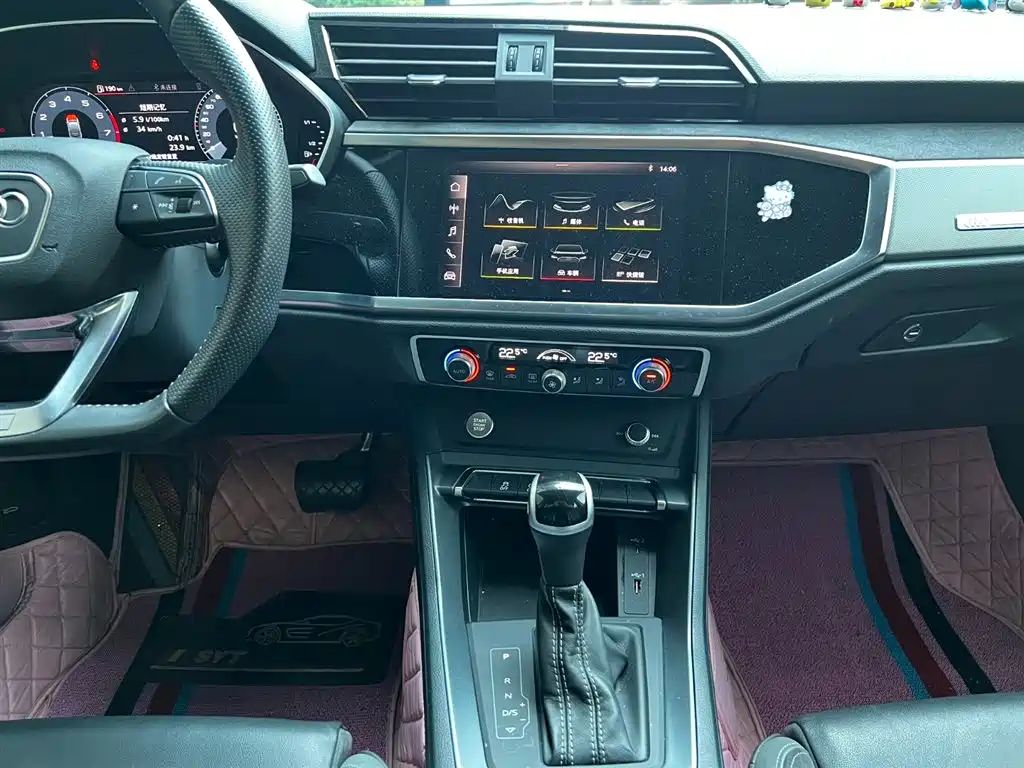 Audi Q3 Sportback 2021 — фото 13