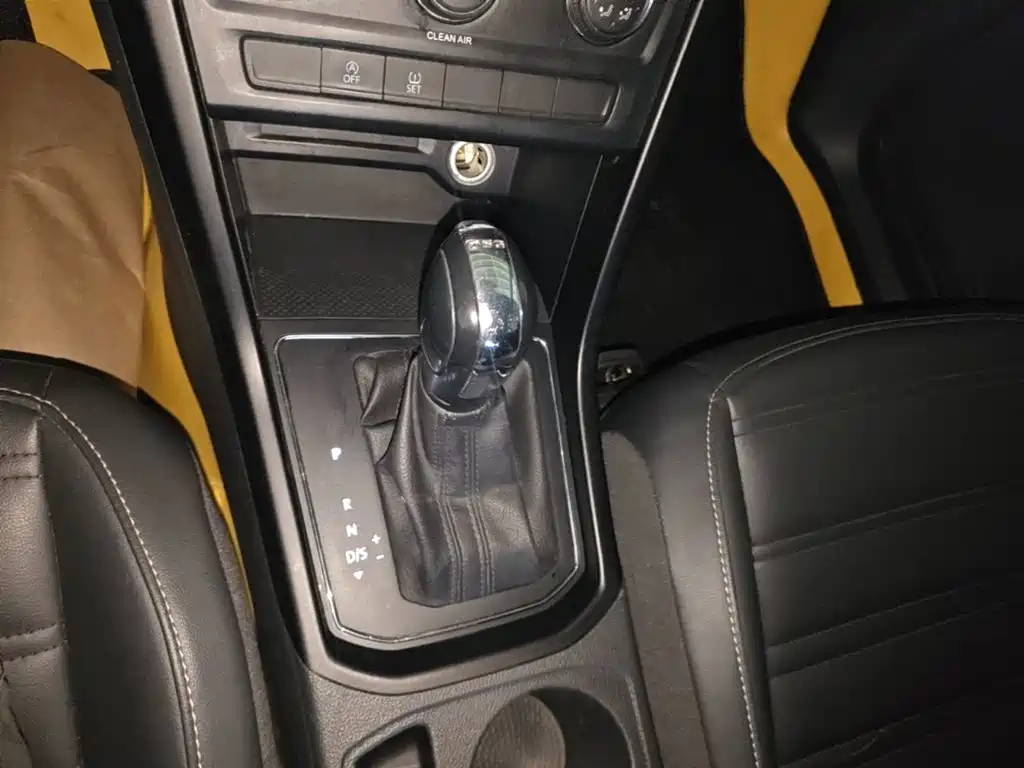 Volkswagen Touran 2019 — фото 14