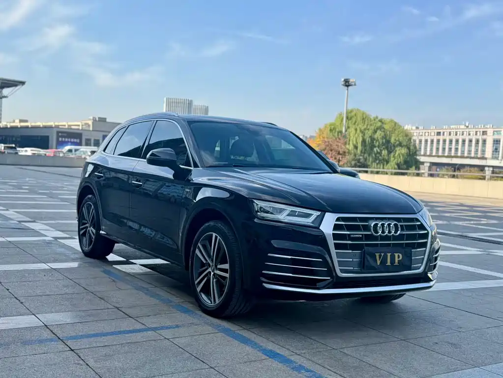 Audi Q5L 2021 — фото 3