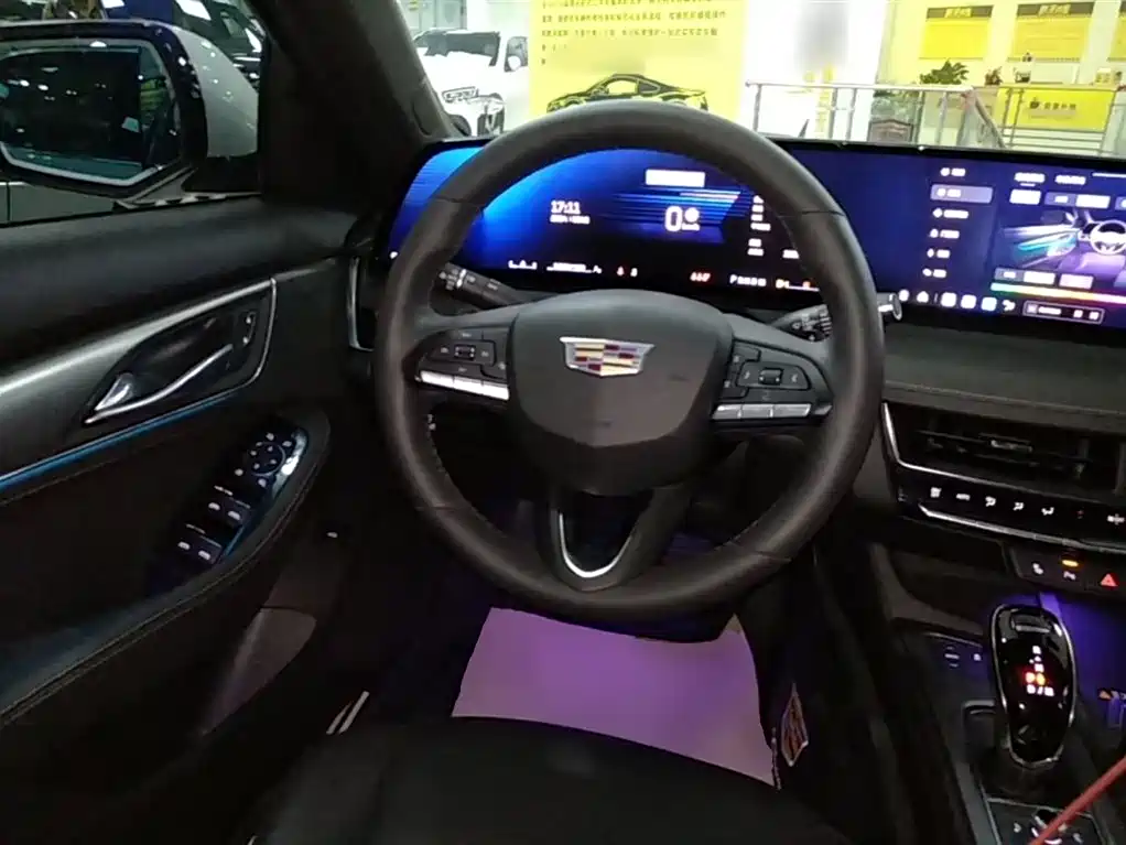 Cadillac CT5 2024 — фото 11
