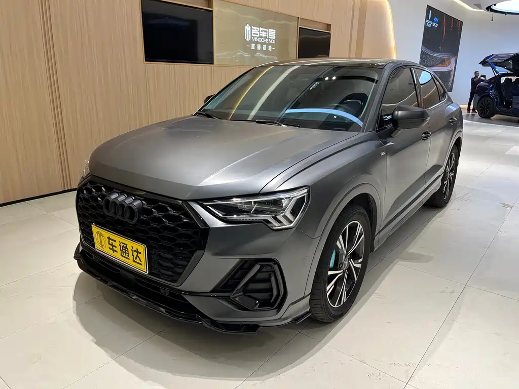 Audi Q3 Sportback 2022 — фото 2