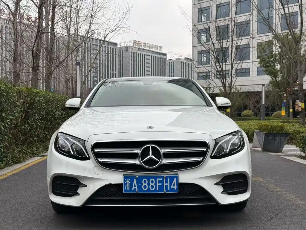 Mercedes-Benz E-Class 2019 — фото 3