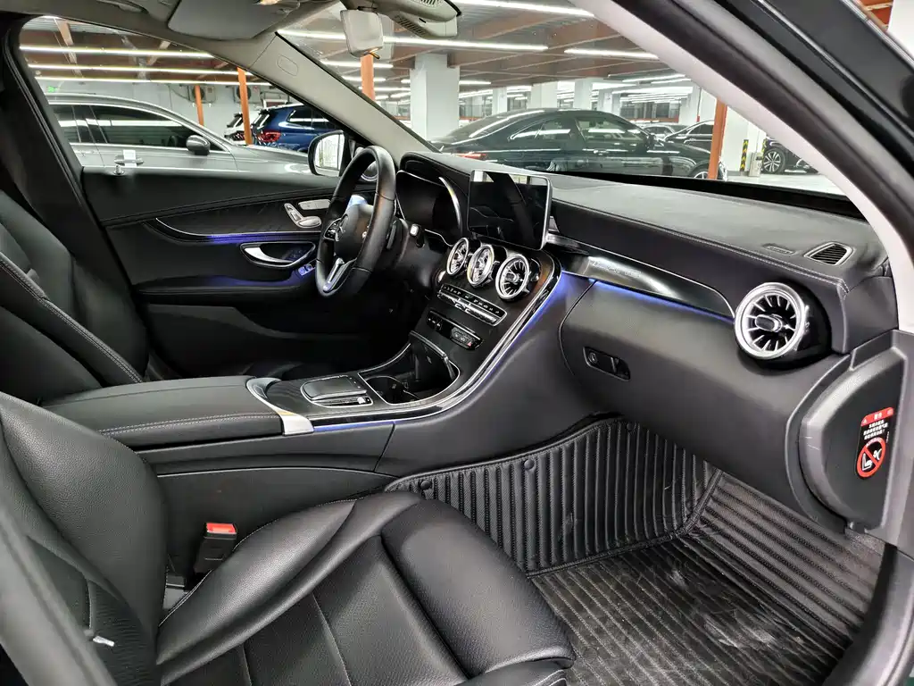 Mercedes-Benz C-Class 2019 — фото 9