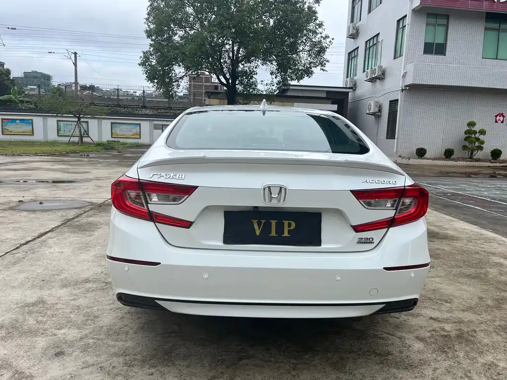 Honda Accord 2019 — фото 6
