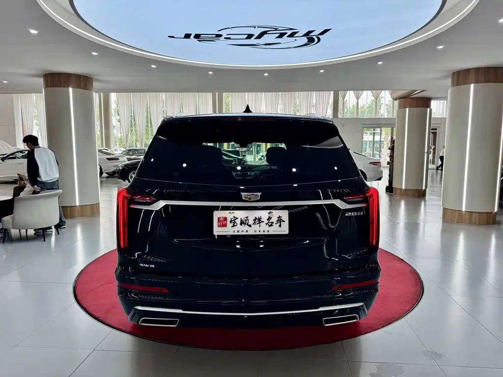 Cadillac XT6 2021 — фото 4
