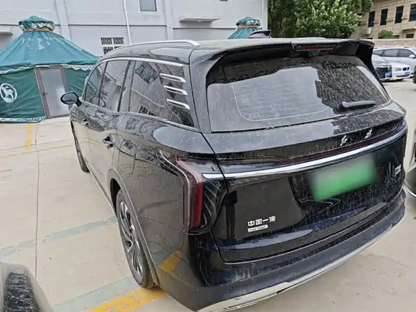 Hongqi HS7 PHEV 2024