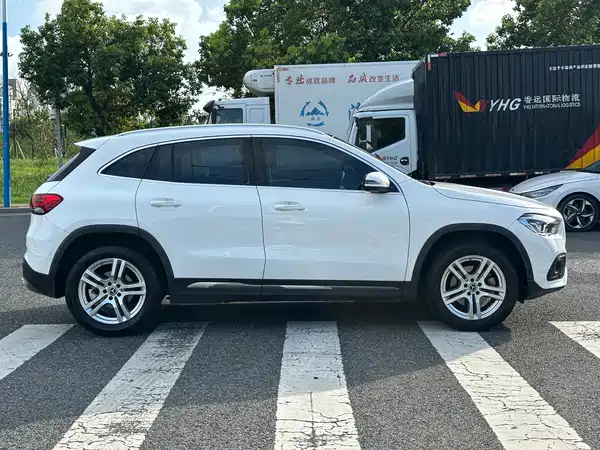 Mercedes-Benz GLA 2022
