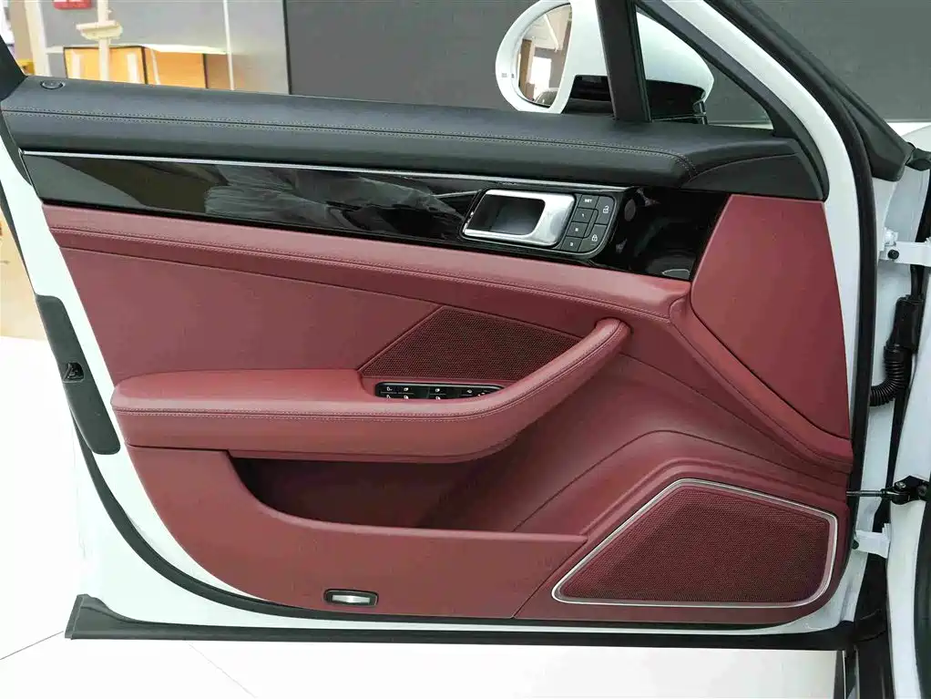 Porsche Panamera 2023 — фото 15