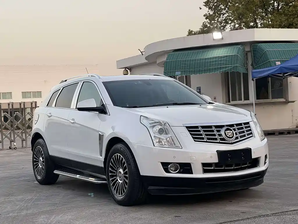 Cadillac SRX 2014 — фото 3