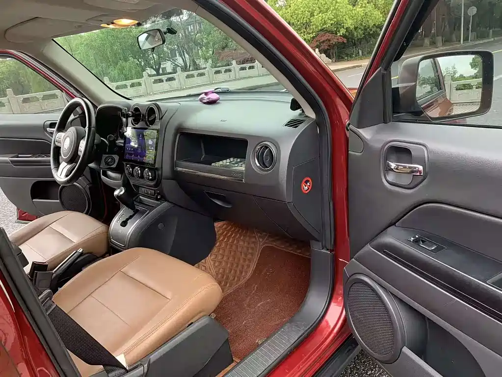 Jeep Patriot 2014 — фото 19