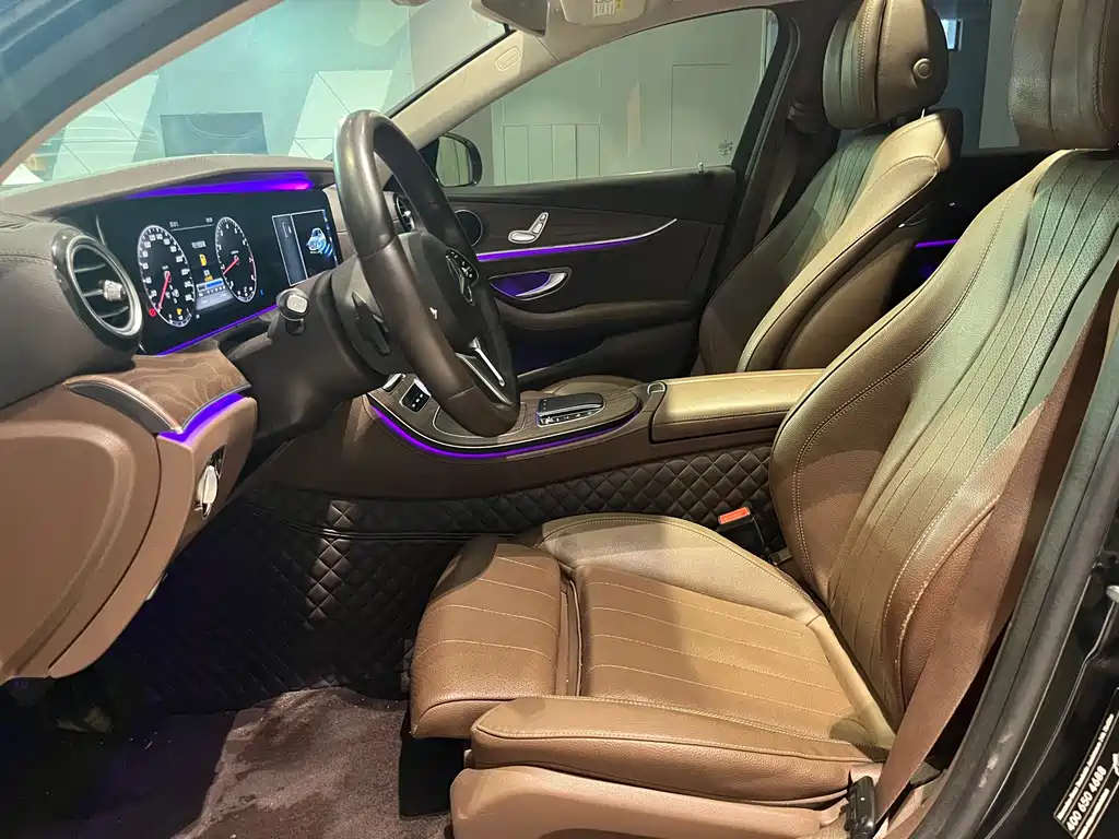 Mercedes-Benz E-Class 2019 — фото 16