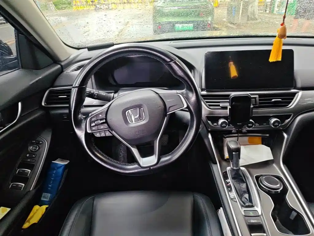 Honda Accord 2022 — фото 3