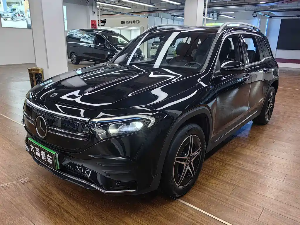 Mercedes-Benz EQB 2022