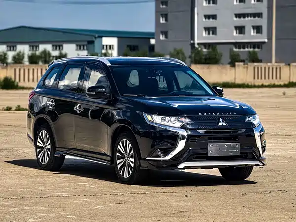 Mitsubishi Outlander 2021
