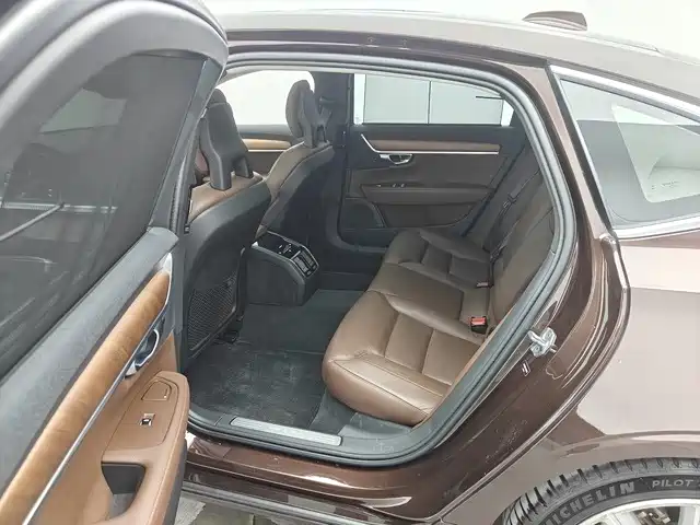 Volvo S90 2018 — фото 12